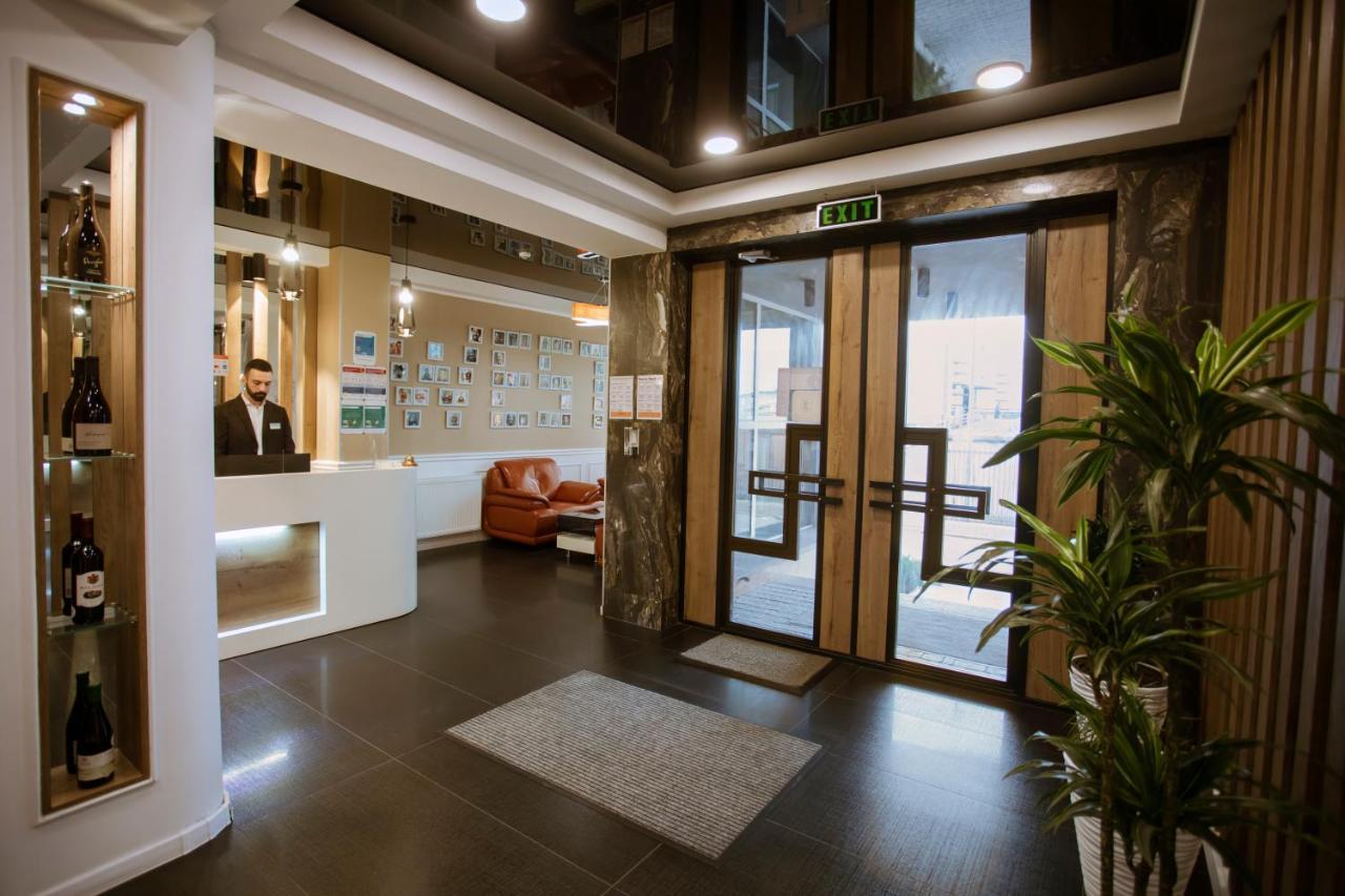 Apart Hotel West Tiflis Exterior foto